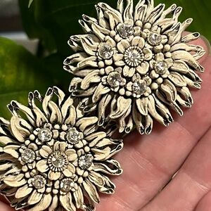 Vintage Featherweights Celluloid Clip-On Earrings
